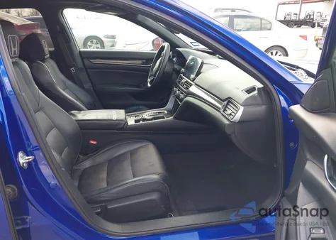 2018 Honda Accord Sport 2.0T z USA, uszkodzony, nr VIN 1HGCV2F34JA035200